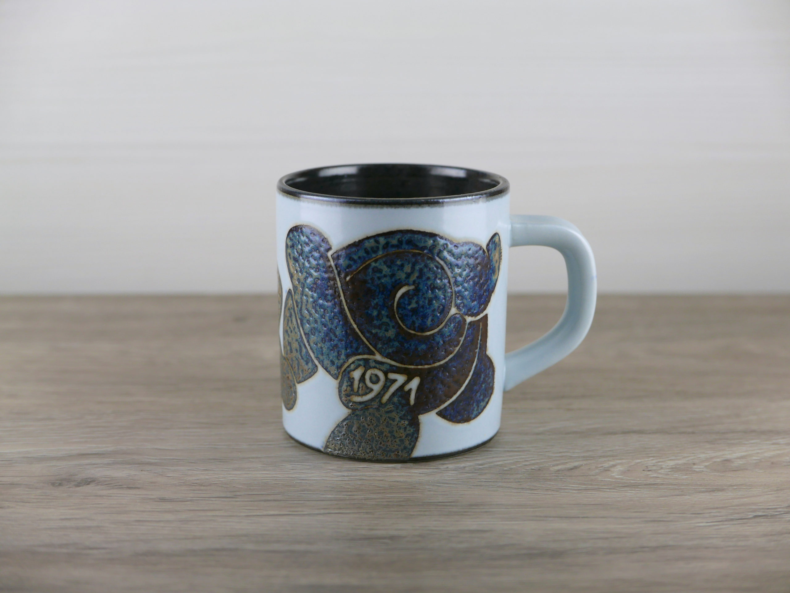 Royal Copenhagen（ロイヤルコペンハーゲン）イヤーマグ 1971年 S
