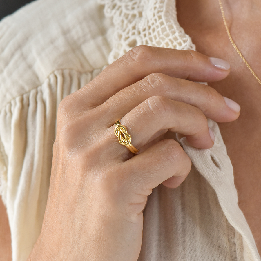 Hercules knot ring, small, in 18k gold - LALAoUNIS®