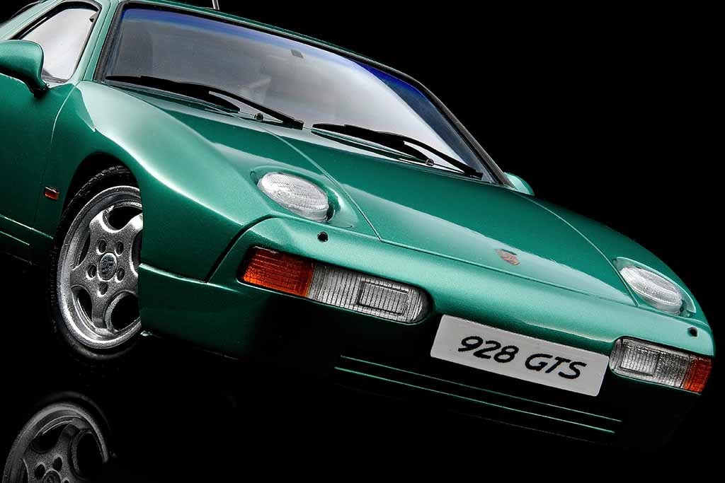 グラマラスボディの最終進化版！フジミ製プラモ「ポルシェ928S4」をGTS