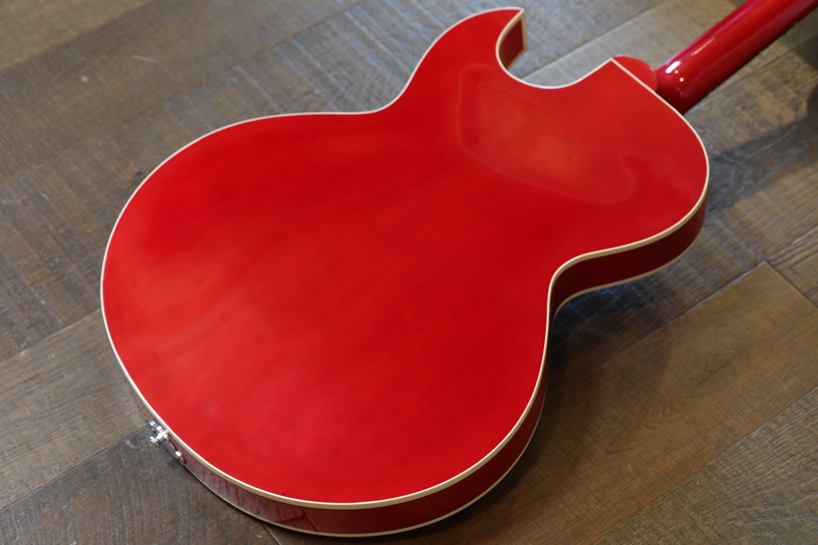 1995年製 Gibson ES-135 Cherry Red 1995 Gibson ES-135 Semi-Hollow