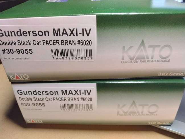 KATO HO Gunderson MAXI-IV ダブルスタックカー : クローゼットの中の