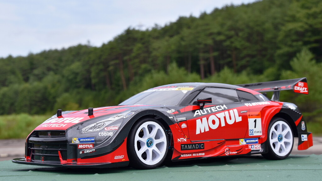 MOTUL AUTECH Z」ボディ完成！ : プラドの趣味の備忘録