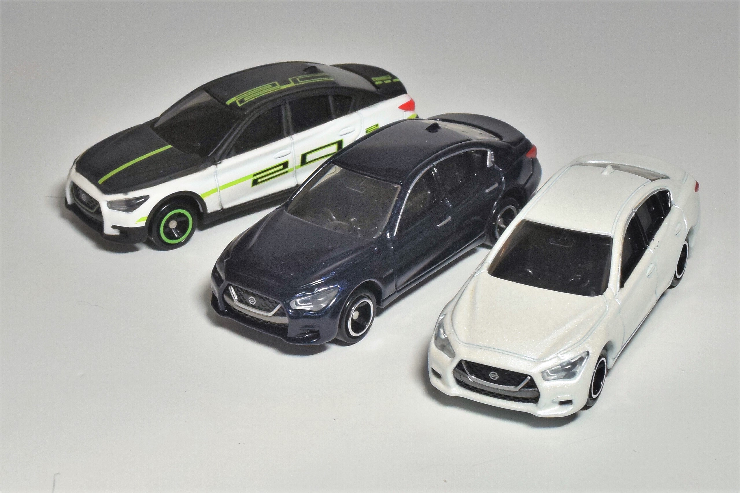 トミカ紹介】日産オンラインショップ限定トミカ スカイライン（HYBRID