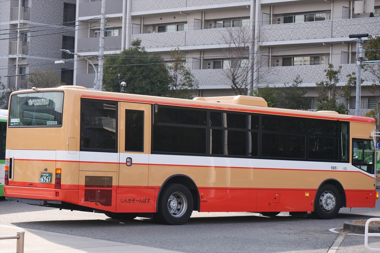 117グループ（神姫バス）明 : ad-car's ラッピングデス