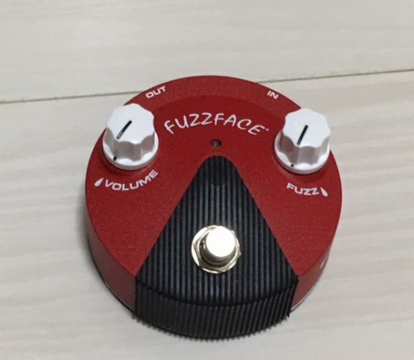 Torrid Fuzz TZm5（Guyatone）と日曜の散歩者 : 四人冗語