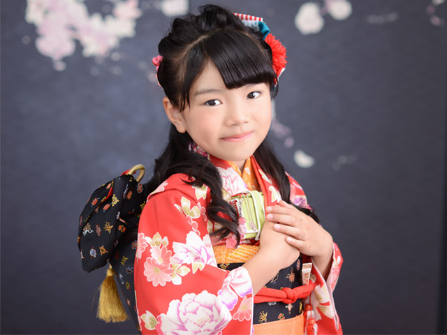 七五三7歳におすすめの髪型〈くるくるハーフアップ〉 ｜コラム