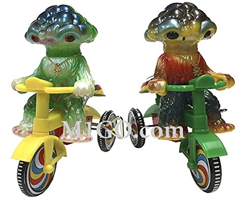 Amazon.co.jp: M1号 マタンゴ三輪車 麻美ver. 蓄光成型色 & 仙造ver