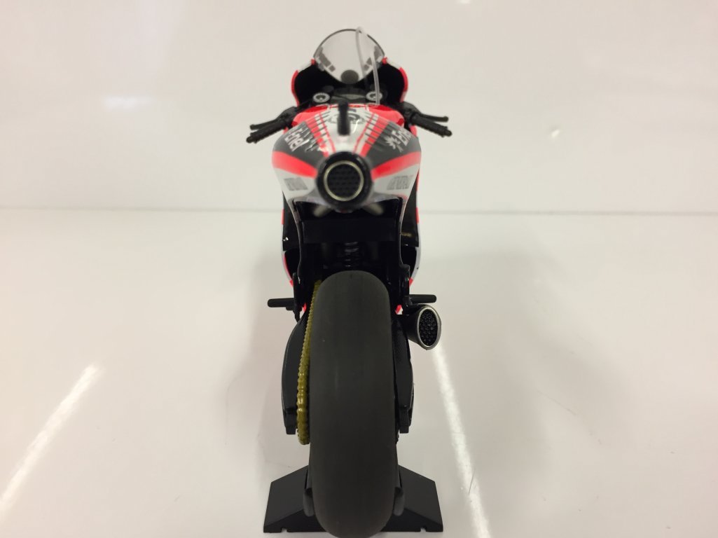 Amazon | ☆ ミニチャンプス 1/12 ドゥカティ デスモセディチ GP 11.1