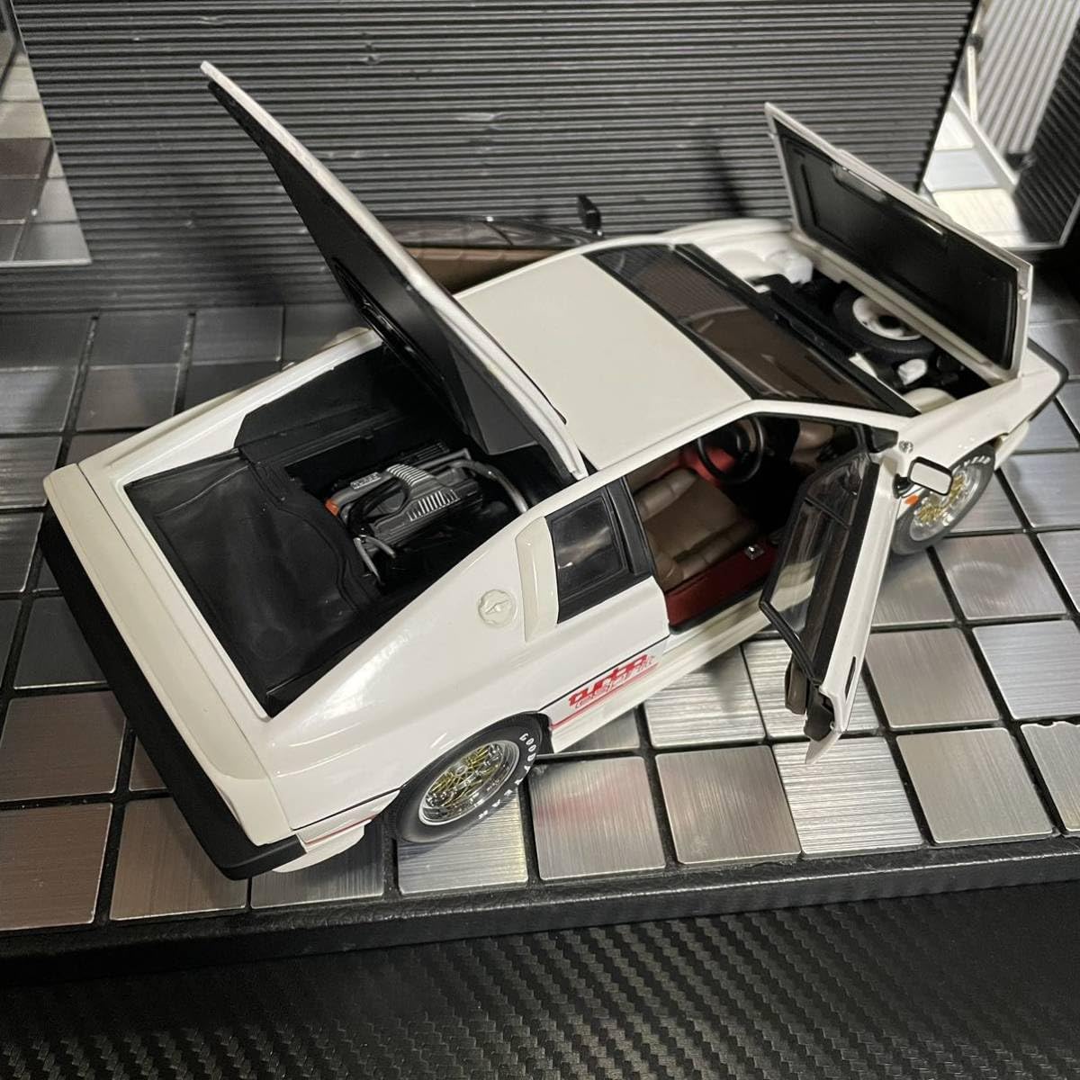 Amazon | 絶版未展示品 オートアート 1/18 ロータス エスプリ ターボ