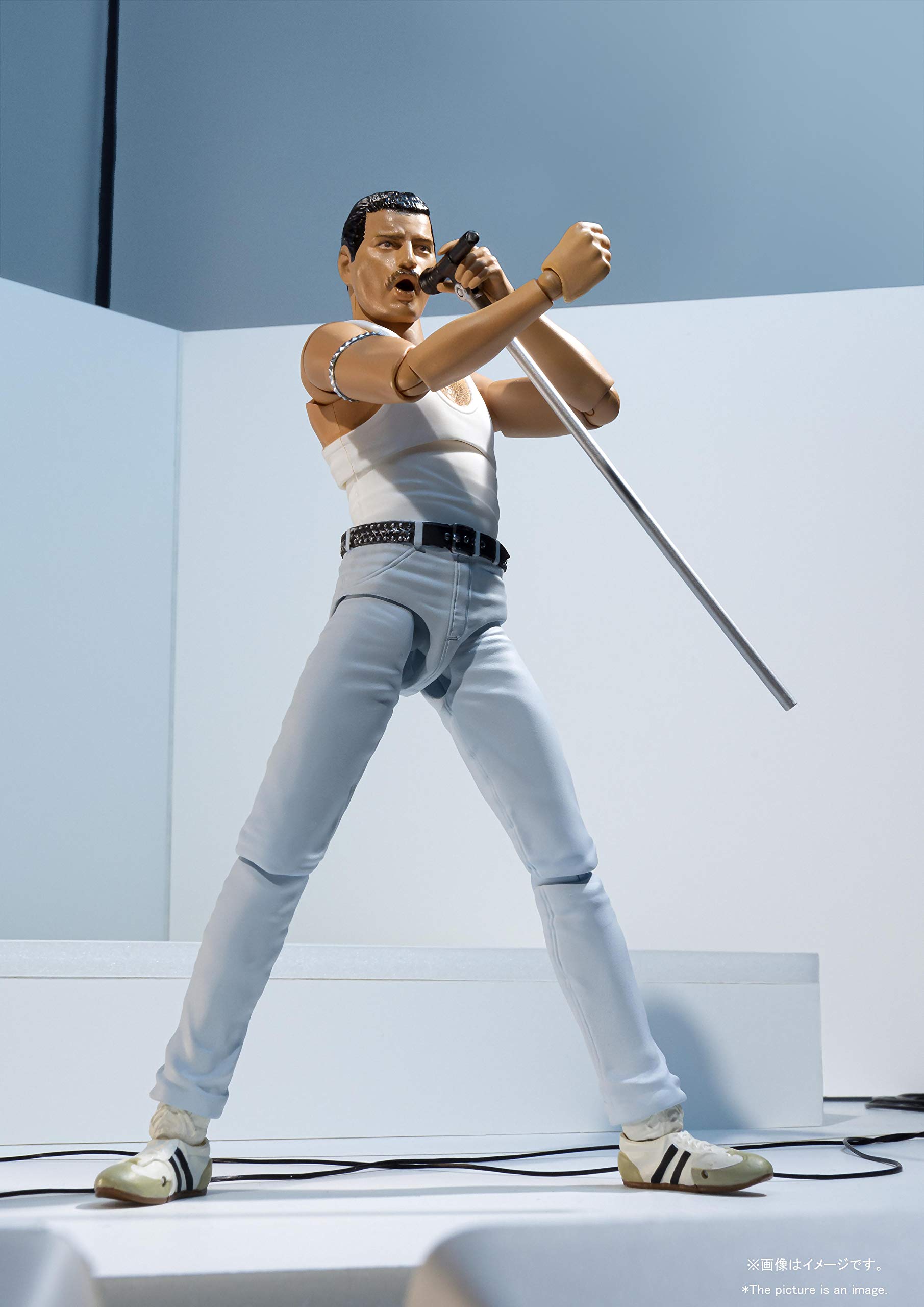 Amazon.co.jp: TAMASHII NATIONS S.H.フィギュアーツ フレディ