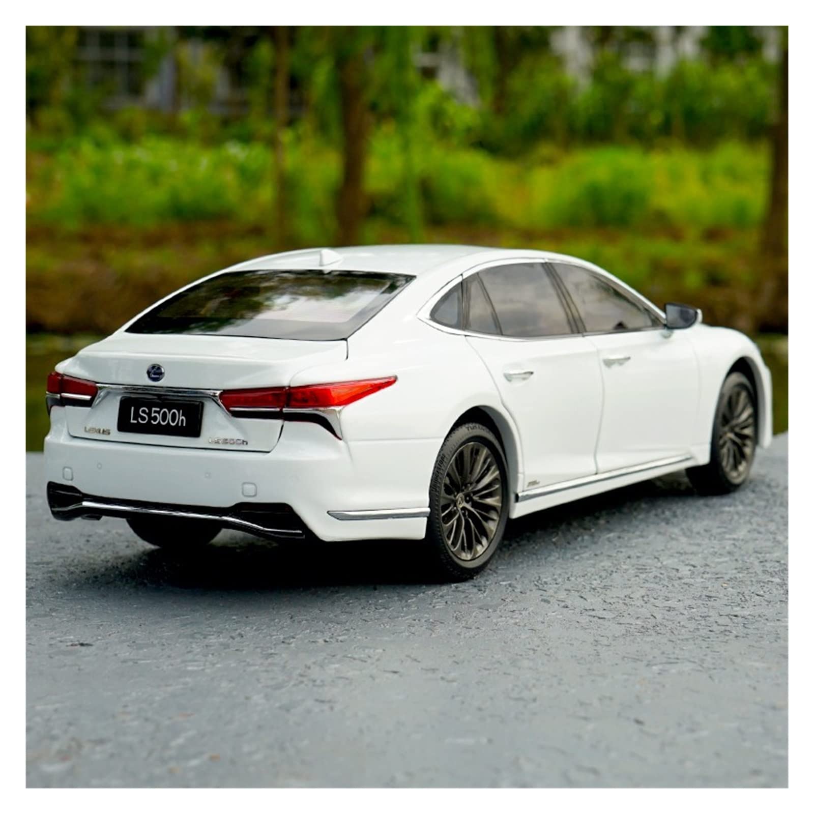 Amazon.co.jp: ミニカー スケールモデルカー 1:18 スケールレクサス