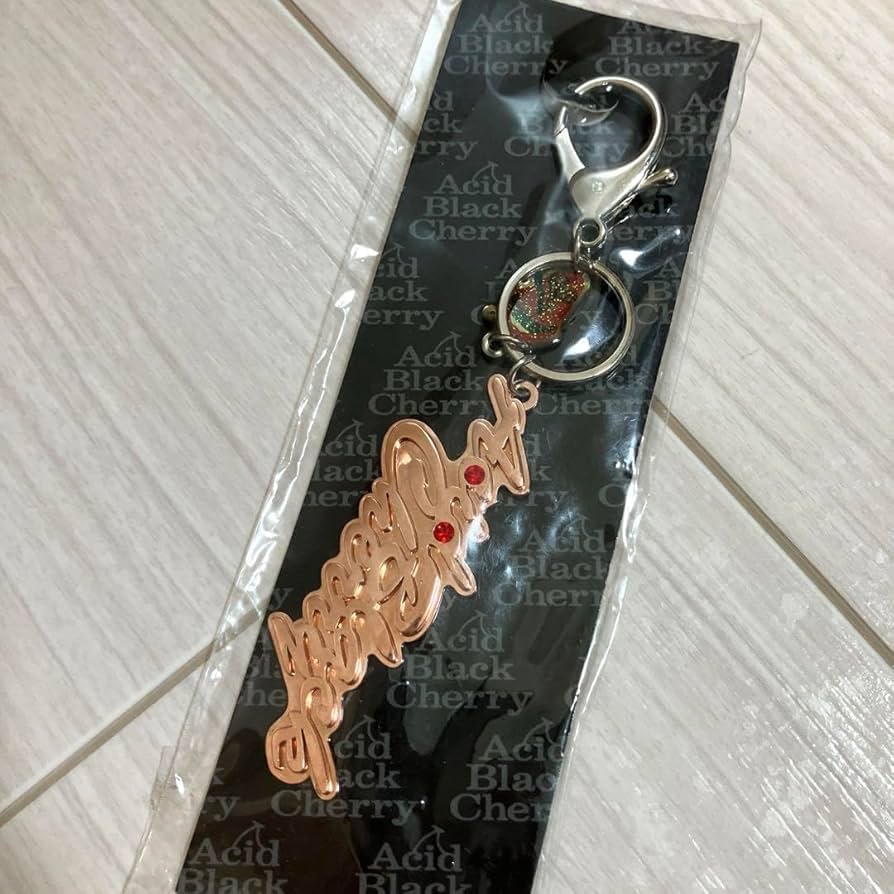 Amazon.co.jp: Acid Black Cherry キーホルダー イヤホンジャック