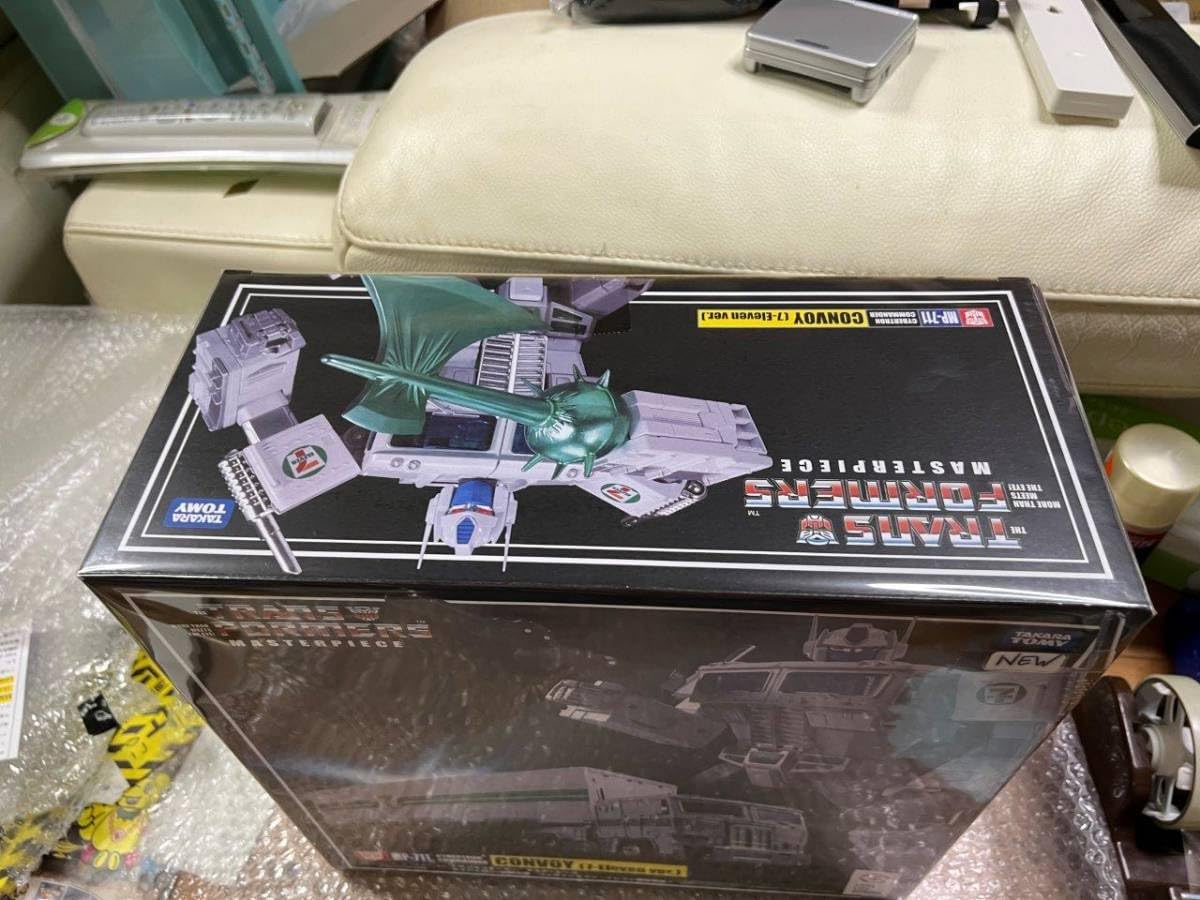 Amazon | MP-711 コンボイ 7/11版 / トランスフォーマー