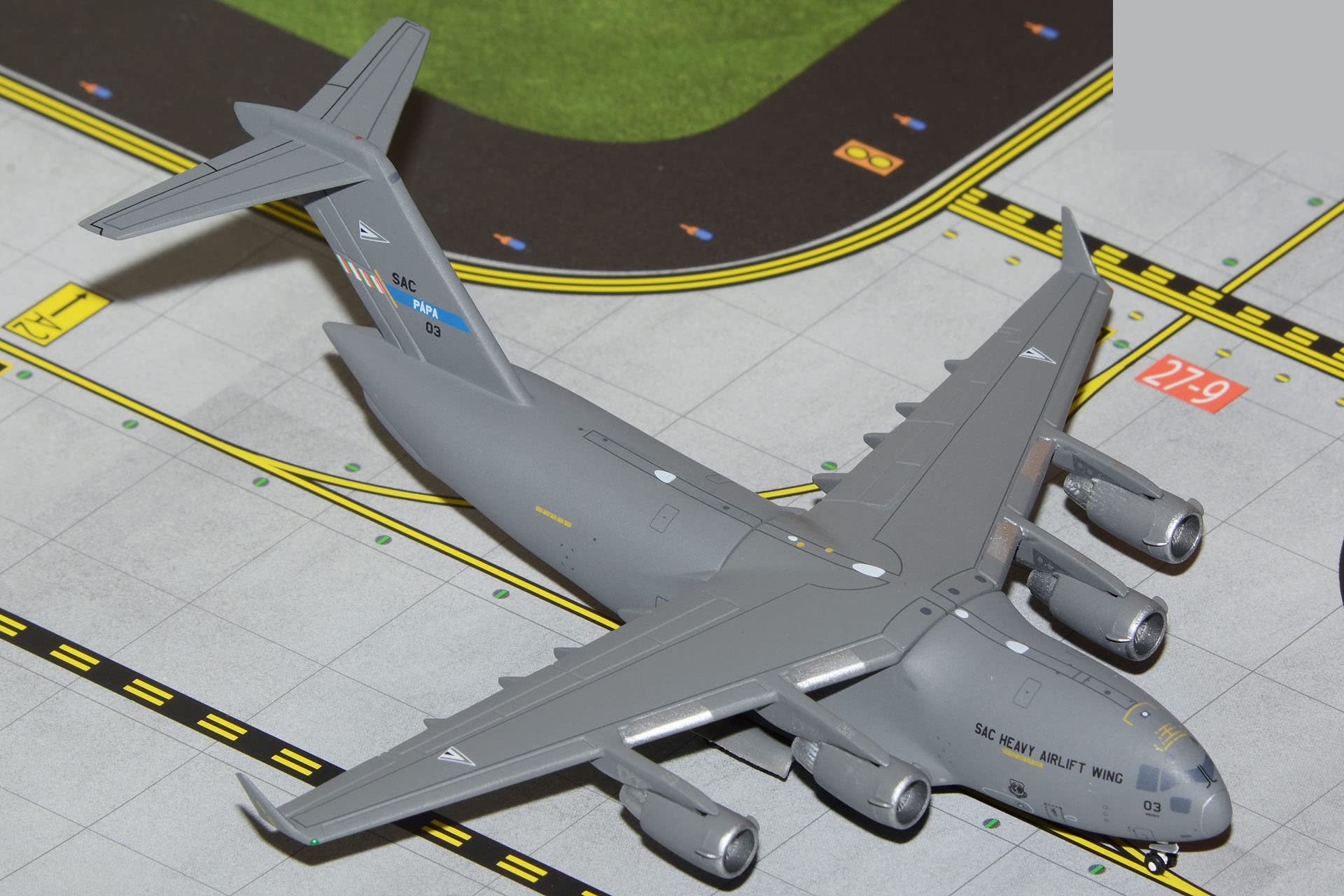 Amazon.co.jp: GeminiJets ボーイング C-17 グローブマスターIII 輸送