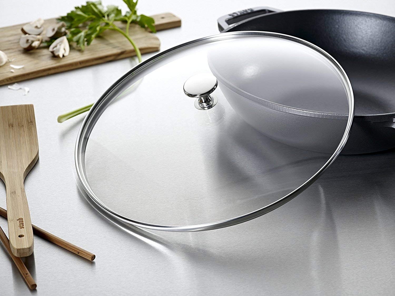 Amazon｜staub ストウブ 「 マルチパン ブラック 30cm 」 両手