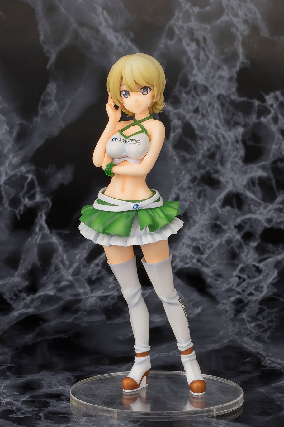 Amazon.co.jp: PVC製塗装済み完成品 ガールズ&パンツァー×PACIFIC