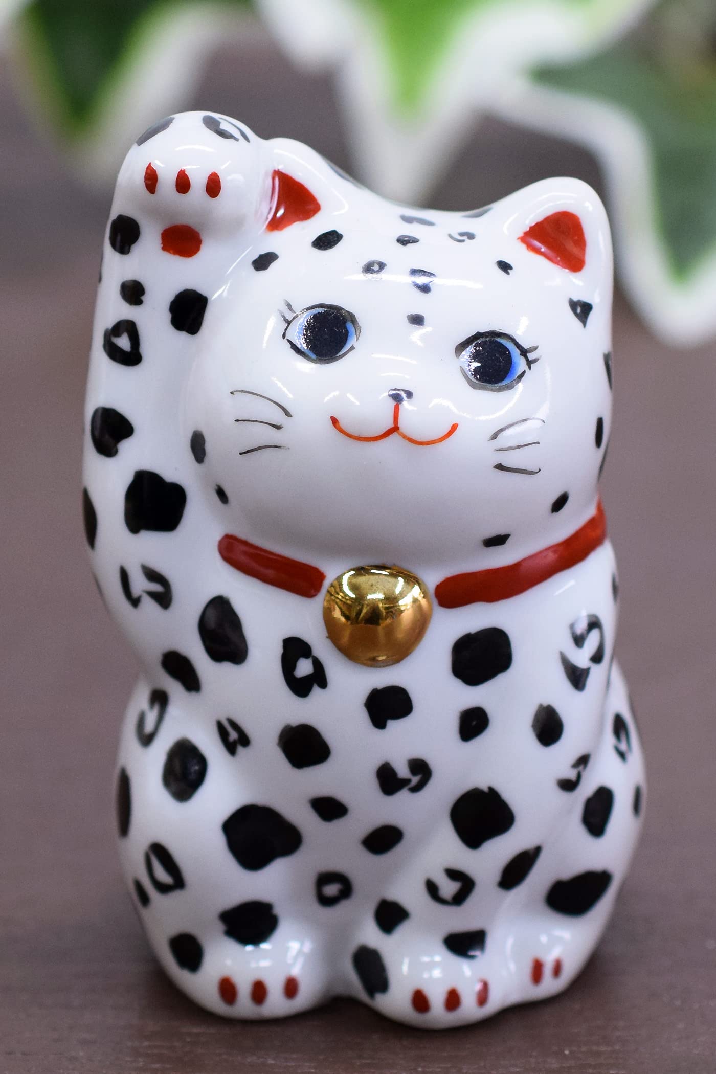 Amazon.co.jp: 和座の蔵 おしゃれ 置物 九谷焼 右手 招き猫 レオパード