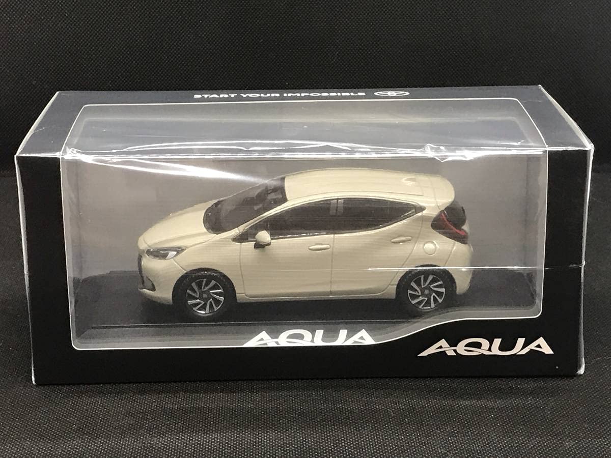Amazon | トヨタ 新型アクア AQUA カラーサンプル 1/30ミニカー クリア