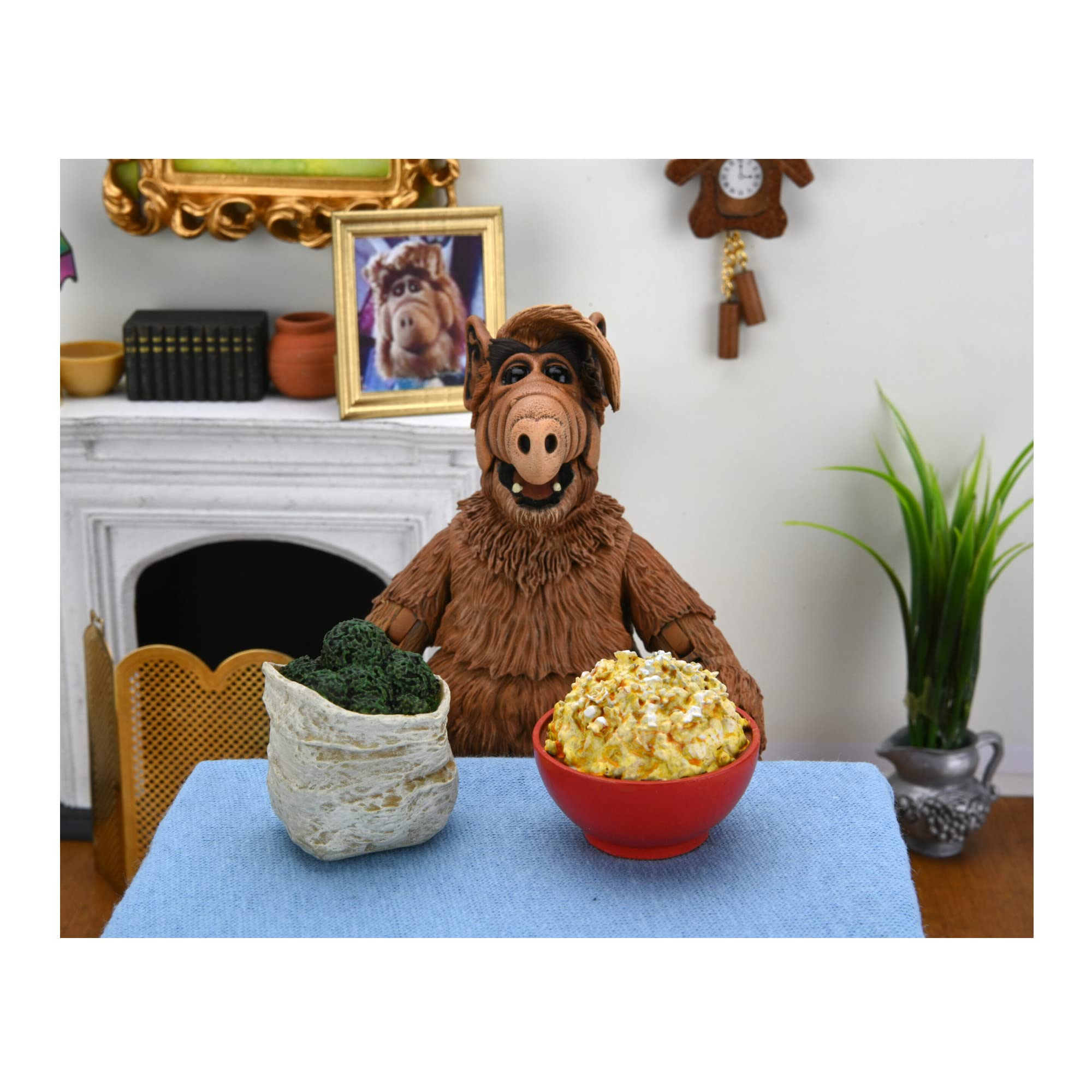 Amazon | ネカ(National Entertainment Collectibles Association
