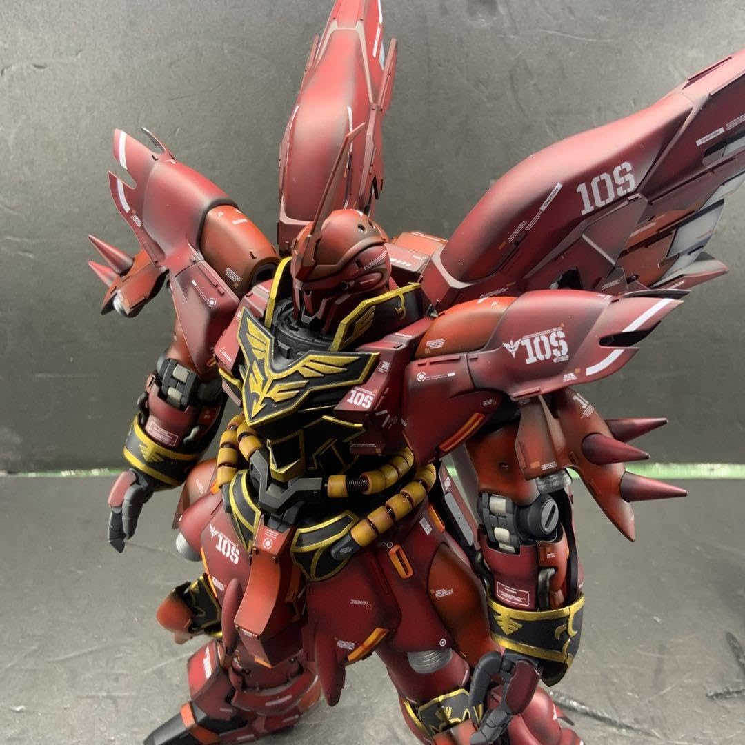 Amazon.co.jp: MG完成 MSN-06S シナンジュ 全塗装微改造 6JS0 : おもちゃ