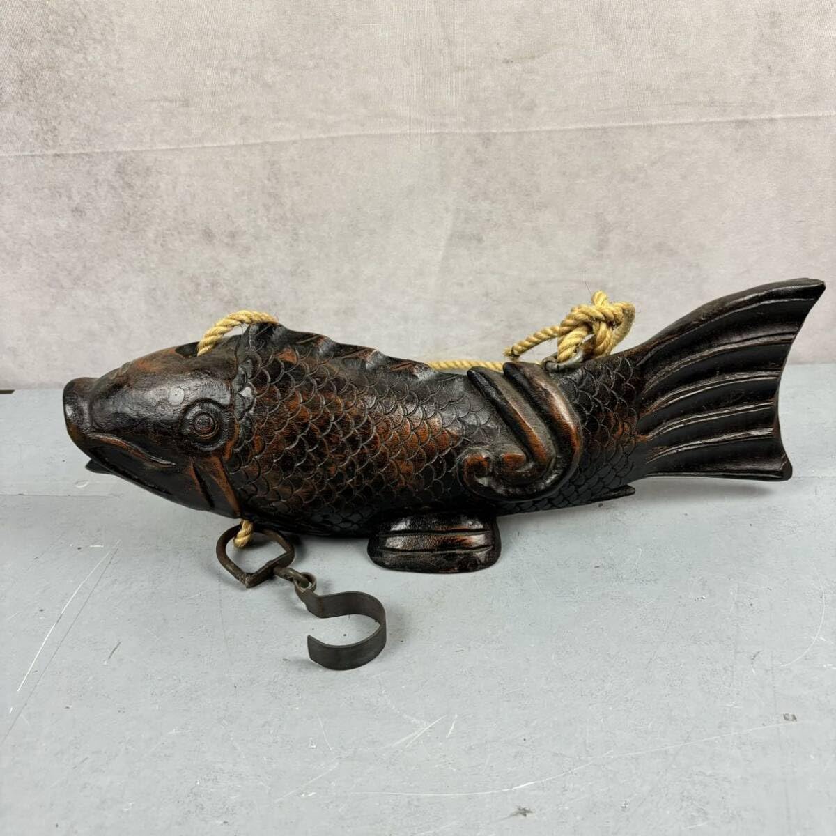 Amazon.co.jp: 木彫囲炉裏自在鉤魚横木魚木古民家昭和レトロ