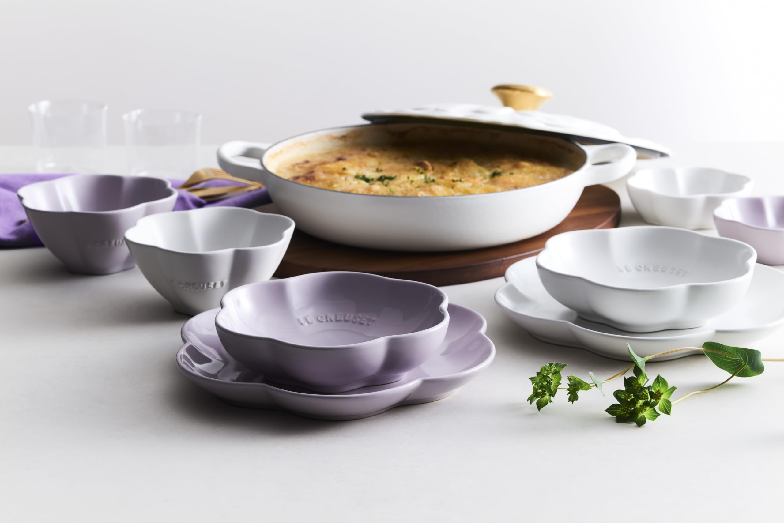Amazon｜ル・クルーゼ(Le Creuset) 皿 深皿 スフィア・ラウンド