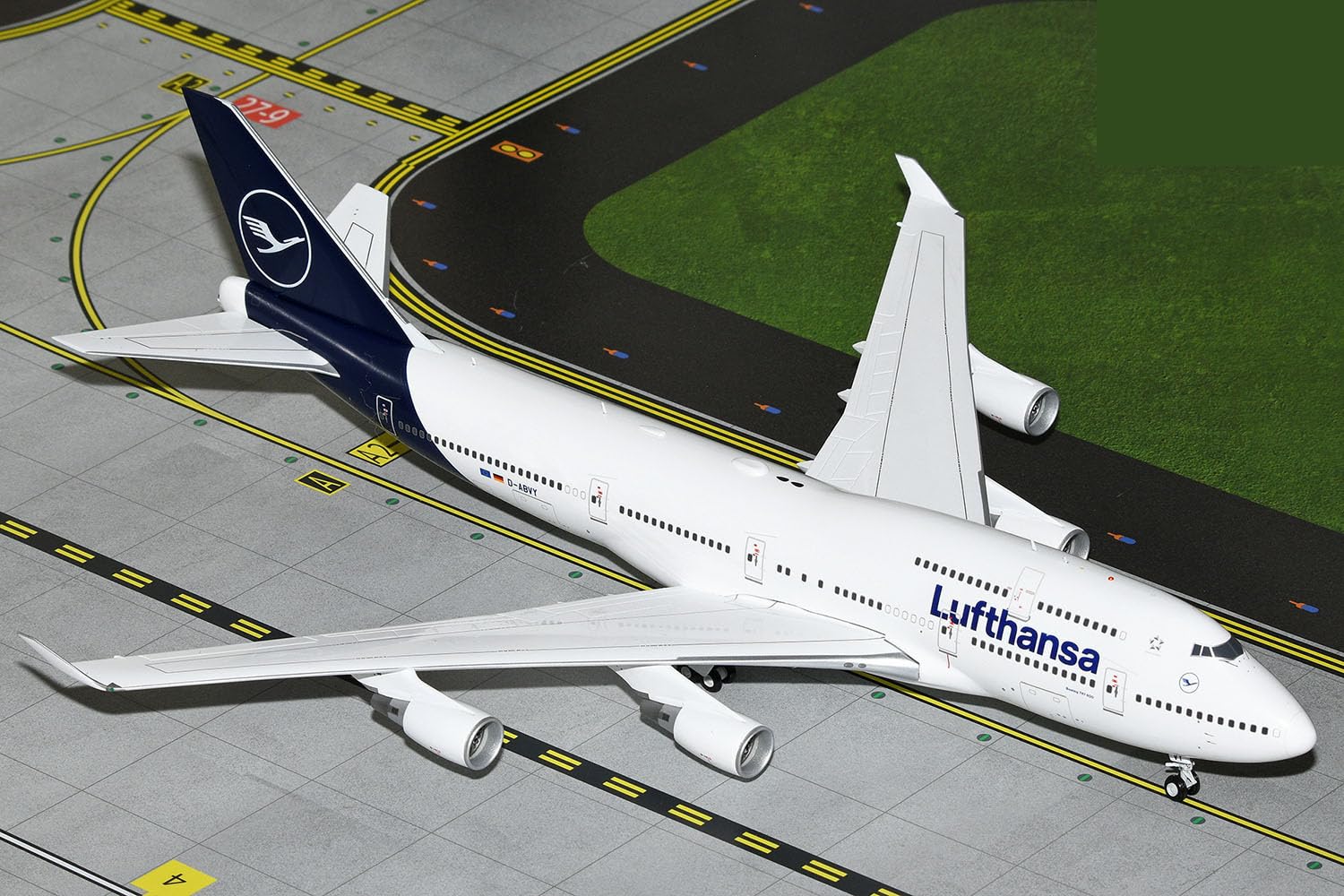 Amazon.co.jp: ボーイング 747-400 民間航空機 ルフトハンザ(D-ABVY