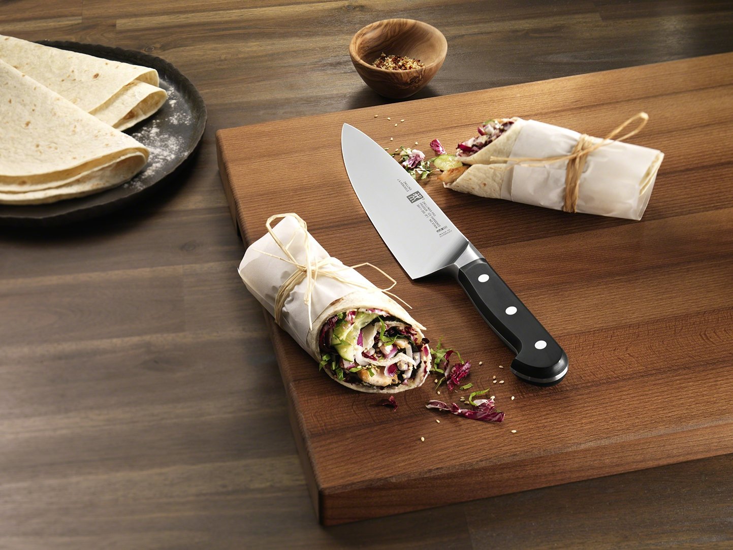 Amazon｜ZWILLING Pro シェフナイフ 20cm 38401-201｜牛刀包丁