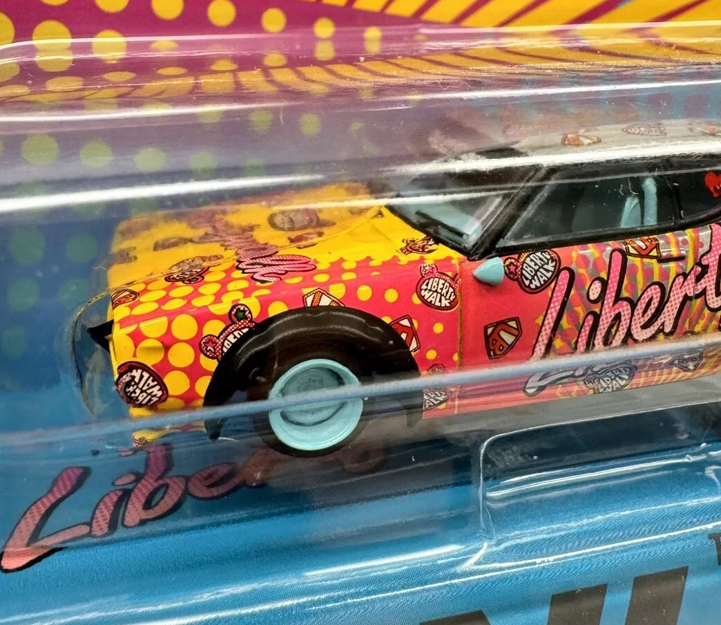 Mini GT Nissan Skyline Kenmeri Liberty Walk LBWK KUMA - MGT00698