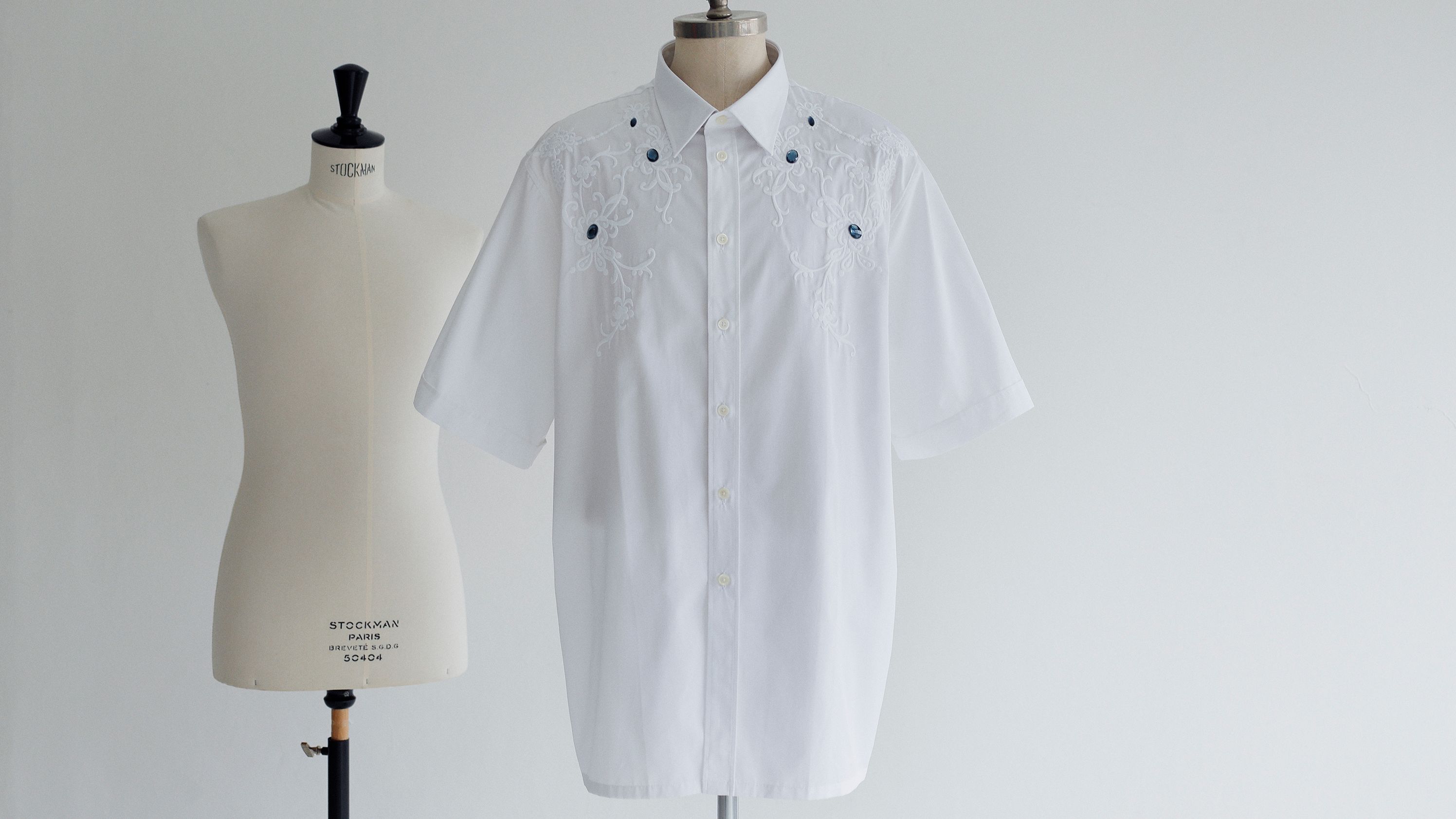 givenchy-white-shirt-24-ss-1.jpg