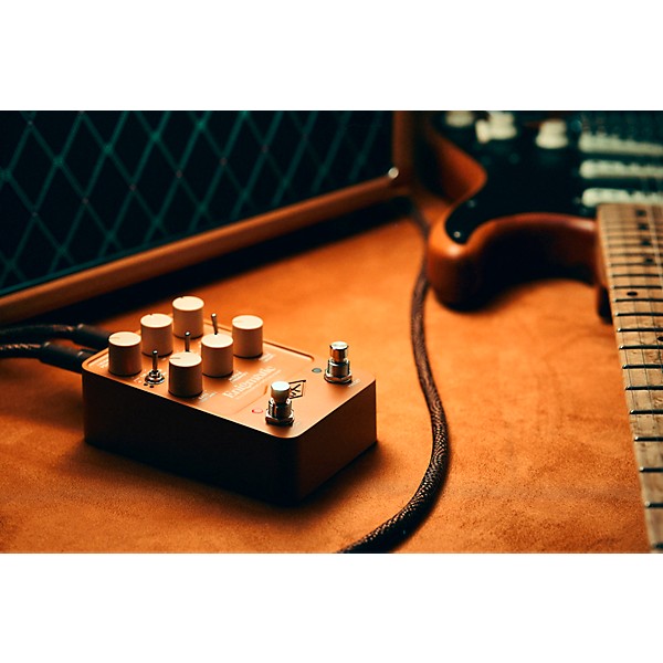Universal Audio UAFX Enigmatic '82 Overdrive Special Amp Effects