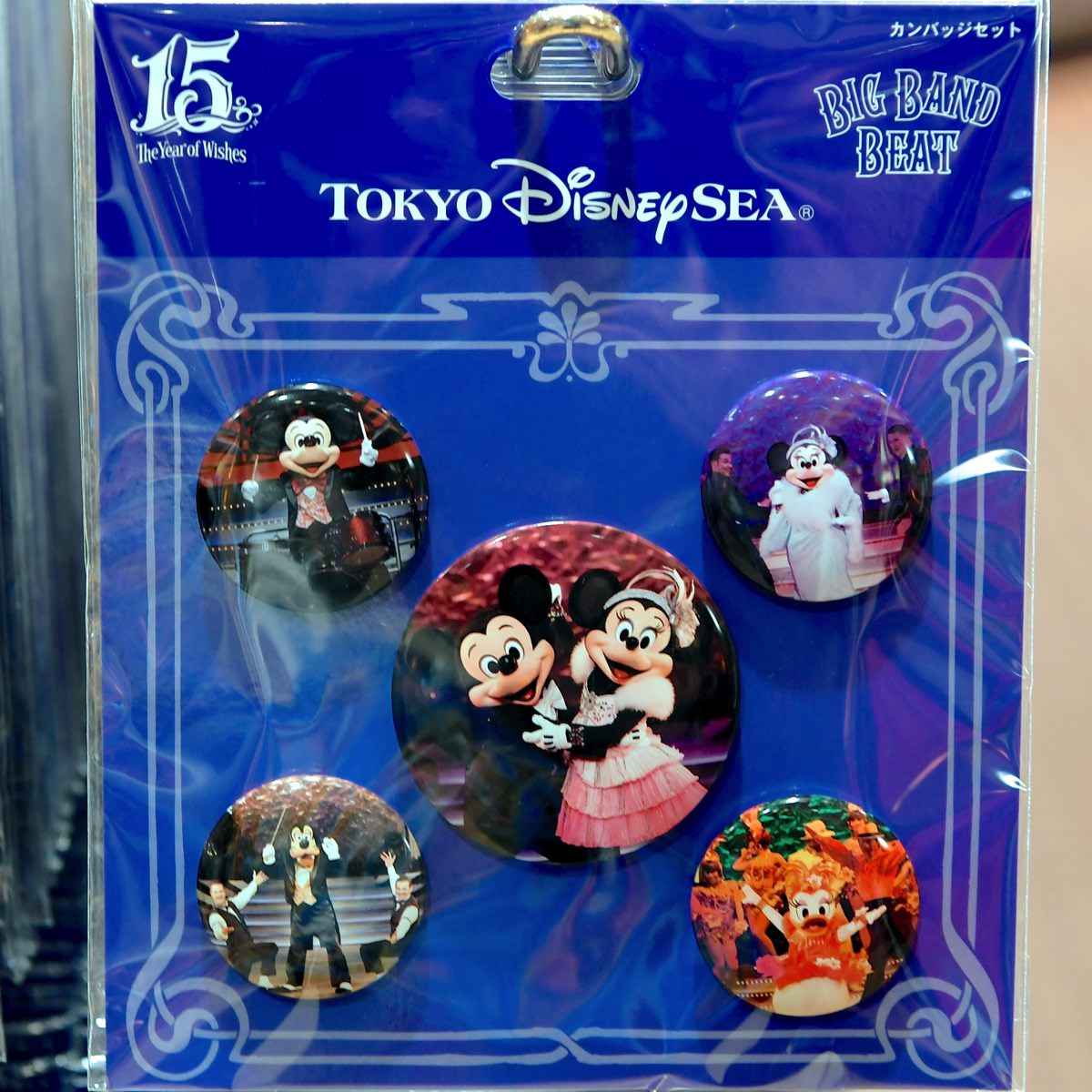 ドラムプレイをするミッキーフィギュアリンも☆東京ディズニーシー