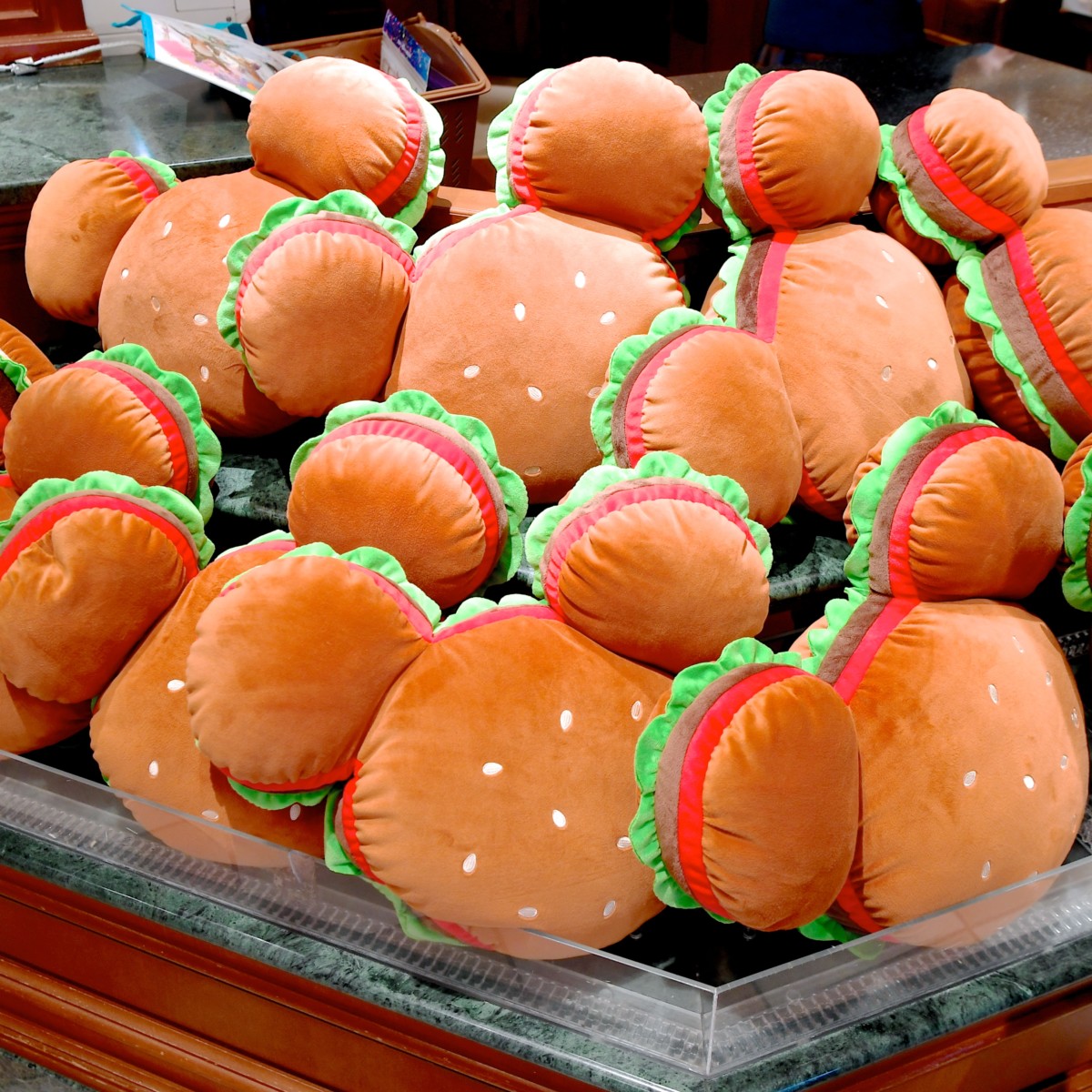 チキンパオがクッションに！東京ディズニーランド「パークフード