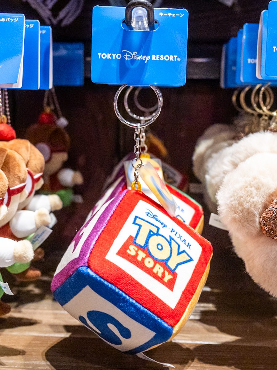 アルファベット積み木デザイン！東京ディズニーランド『トイ