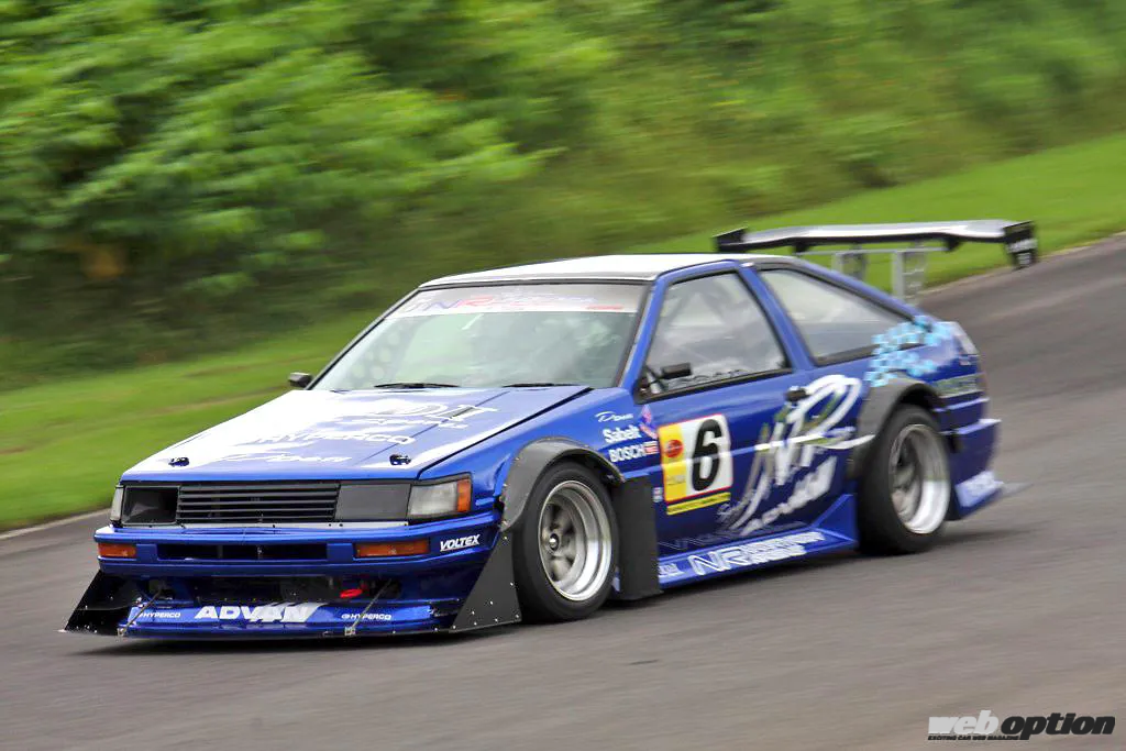プライベーター渾身のワンメイクレース用AE86レビンに迫る」810キロの