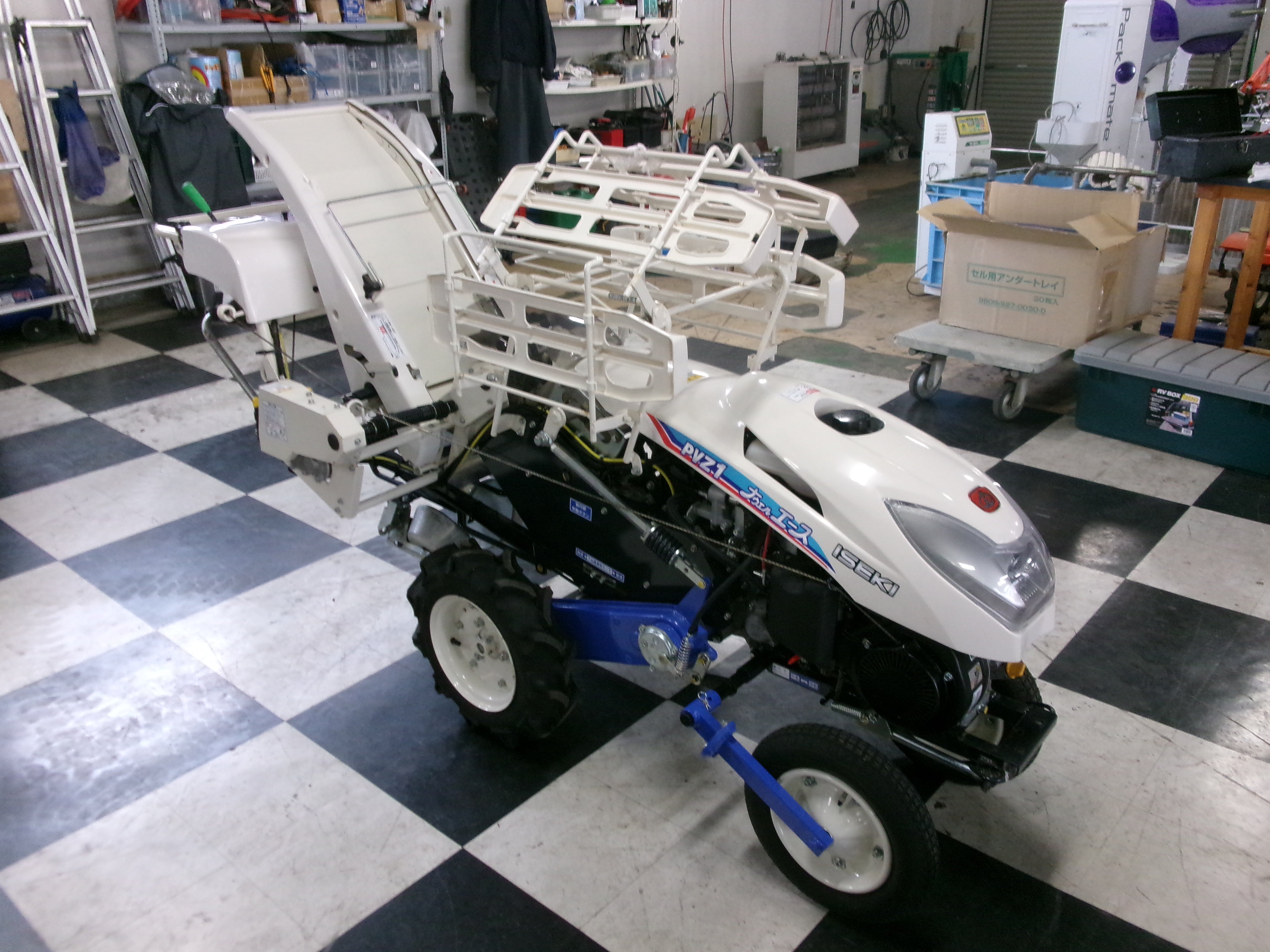 イセキ 試運転のみ保管品 野菜移植機 PVZ1-50DR 1.2時間使用 付属品