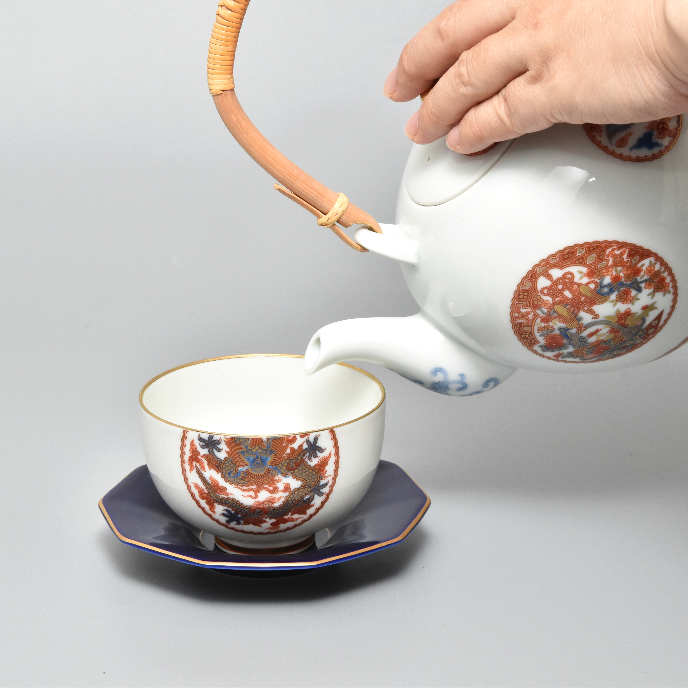 色絵吉祥丸紋）有田焼 茶器揃（急須・湯のみセット）|有田焼の老舗