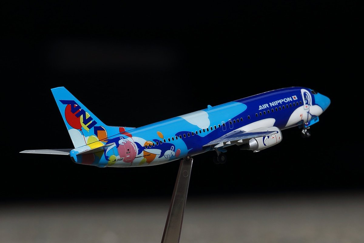 1⁄400 ANK エアーニッポン 737−400 「アイランド ドルフィン」 1/400