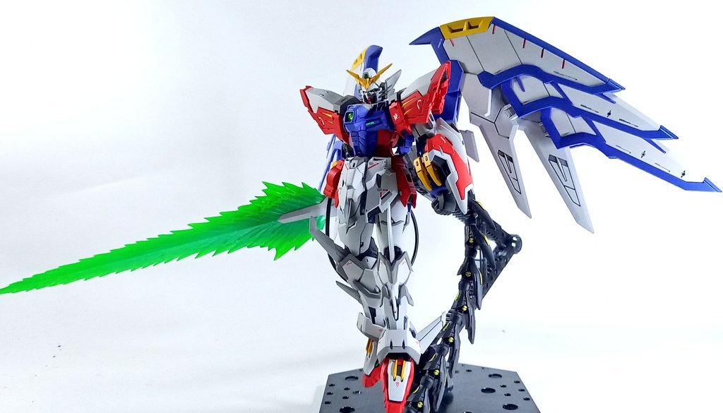 RGガンダムエピオン(ウイングゼロカラー）、完成しました！ リプ欄に