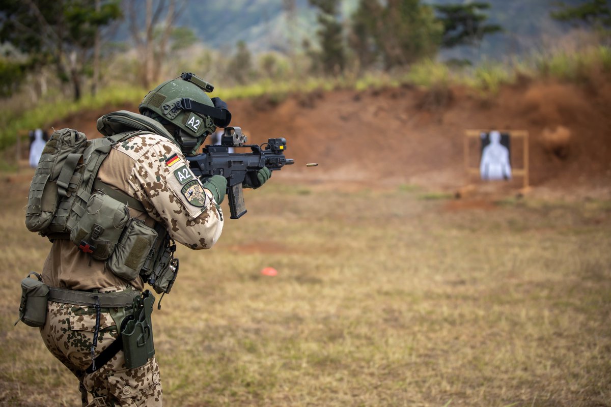 ハワイ州ワヒアワで行われたRIMPAC 2022に参加する海上自衛隊 特別