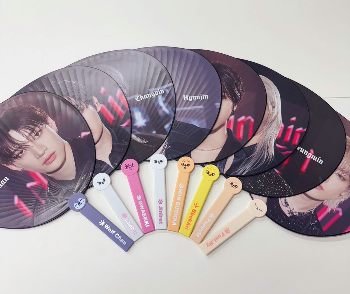 新品未開封 straykids スキズ　all in うちわ　コンプ 8枚セット StrayKids 公式グッズ IMAGE PICKET うちわ / SKZ'S MAGIC SCHOOL MD