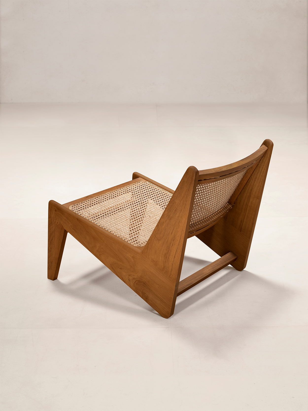 PH59 – Armless Lounge Chair｜Pierre Jeanneret