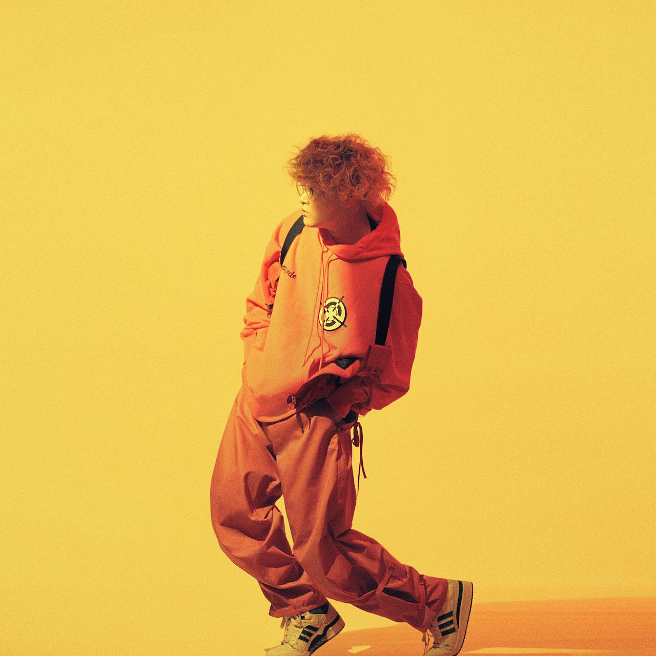 Vaundy、新曲「タイムパラドックス」のMVを公開！Vaundy本人監督！主演