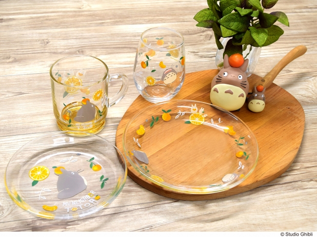スタジオジブリ作品『となりのトトロ』グッズ新商品、トトロと夏みかん