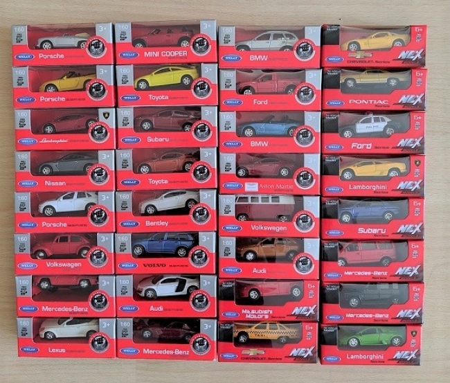 新商品】ミニカー32個セットを 本日よりスペシャル価格セットでのご