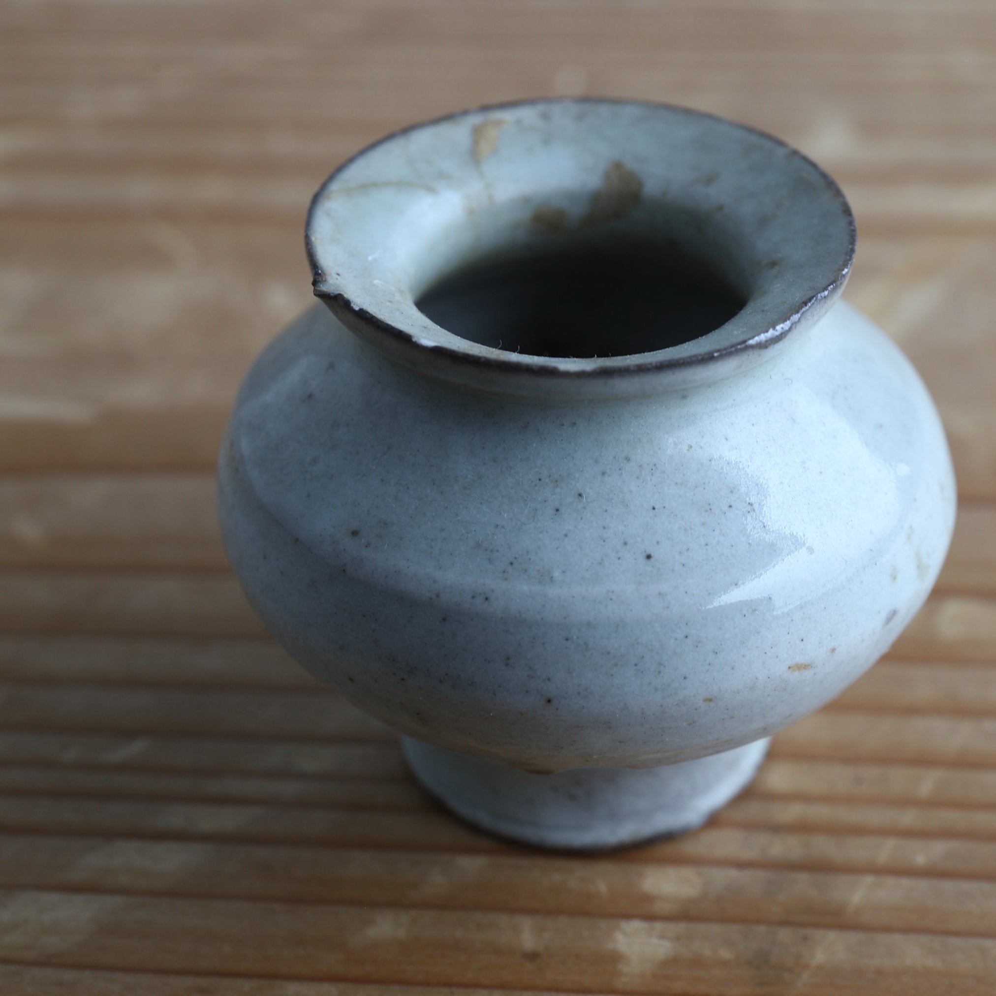 李朝 白磁小壺（1392–1897 CE） | 入蘆花（ロカニイル）