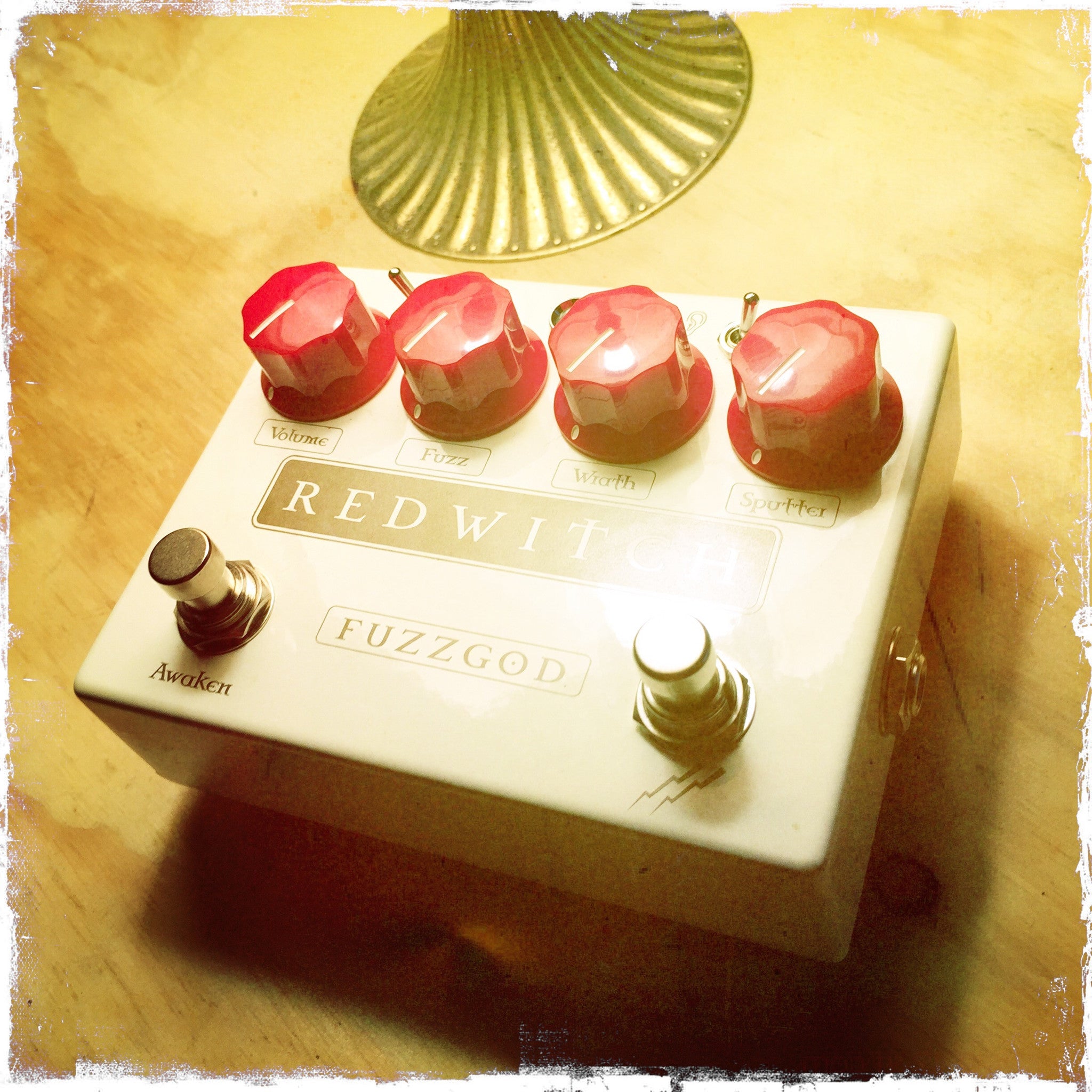 Fuzz God IIC - Red Witch Pedals