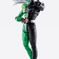 風都探偵」アニメ化記念！ 仮面ライダーWが布製マフラーと記念台座付き