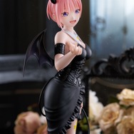 五等分の花嫁」一花、二乃、三玖が“セクシー小悪魔”で誘惑!? 網タイツ