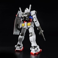 機動戦士ガンダム」RX-78-2 ガンダム、“チタニウムフィニッシュ”でPG 1
